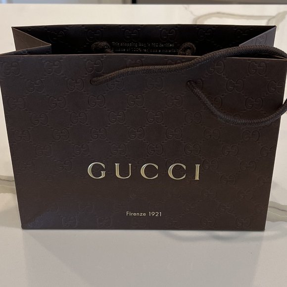 Authentic New Gucci Embossed Logo Print Small Shopping Bag - Picture 1 of 7